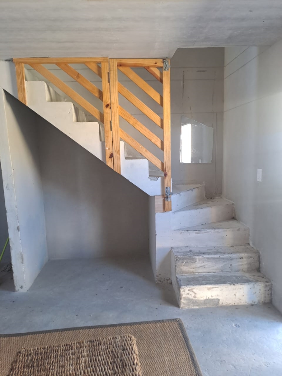  Bedroom Property for Sale in New Macassar Western Cape